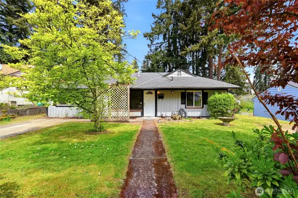 5705 238th Street Sw, Mountlake Terrace, WA 98043