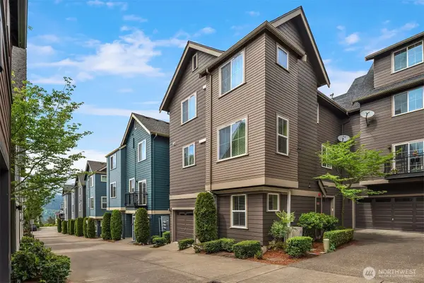 364 NE Darby Lane, Issaquah, WA 98029