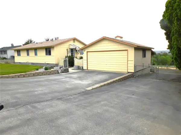 61 Lorry Lane, Selah, WA 98942
