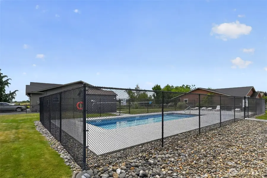 8019 Vialago Parkway, Zillah, WA 98953 - #2