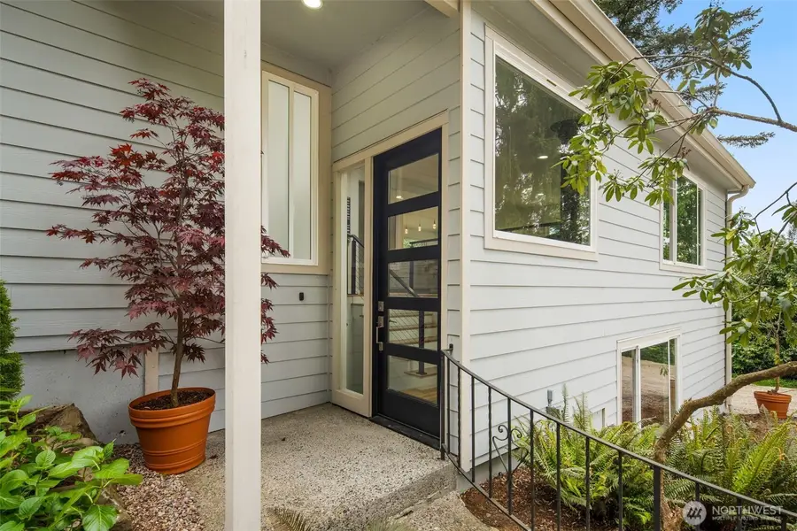 12569 37th Avenue Ne, Seattle, WA 98125 - #2