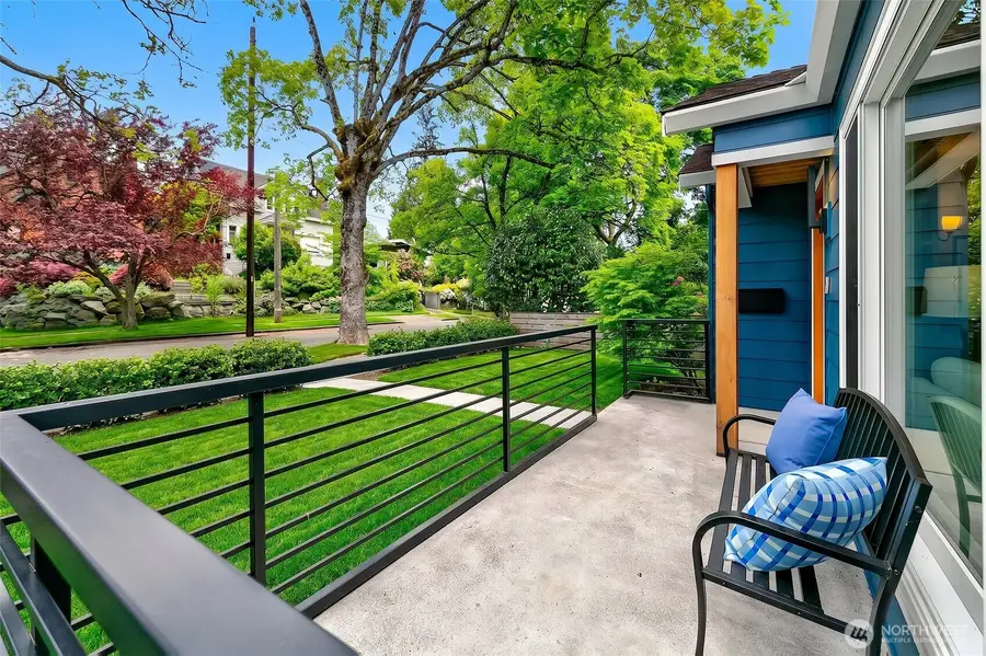 5232 38th Avenue Ne, Seattle, WA 98105 - #3