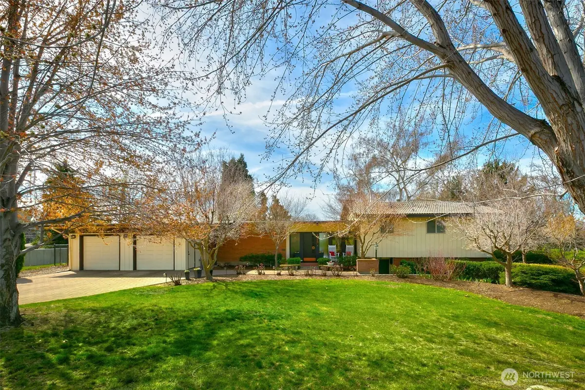 4710 W Lincoln, Yakima, WA 98908 - #1