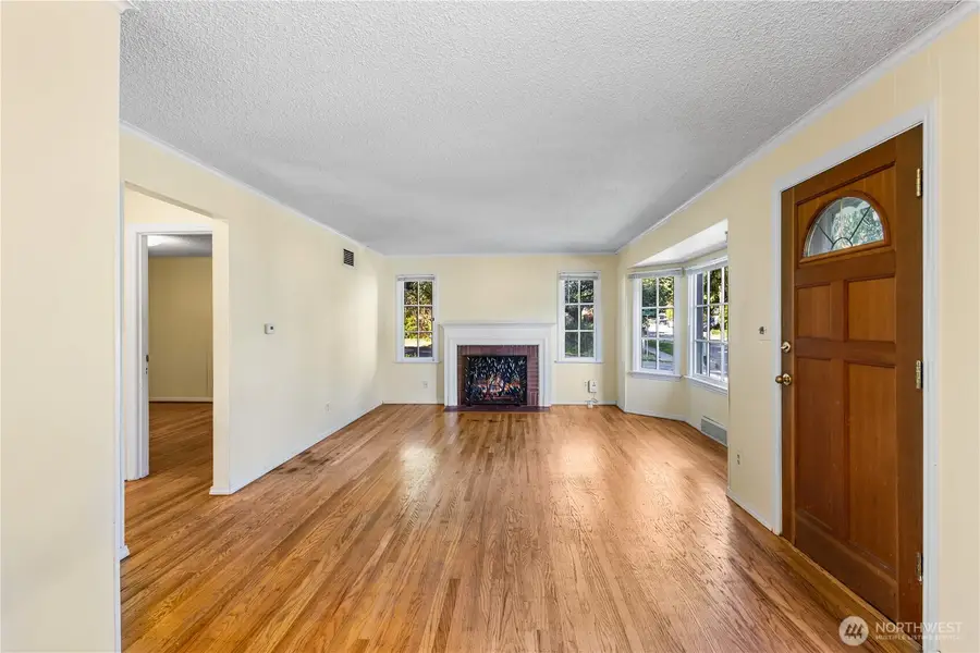 2701 NE 90th Street, Seattle, WA 98115 - #2