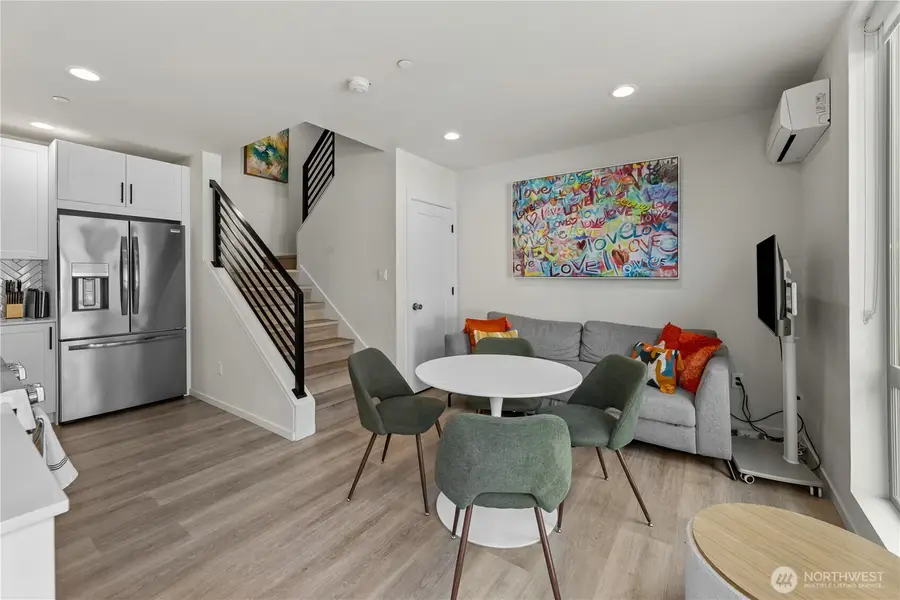 1118 16th Avenue #A, Seattle, WA 98122 - #2