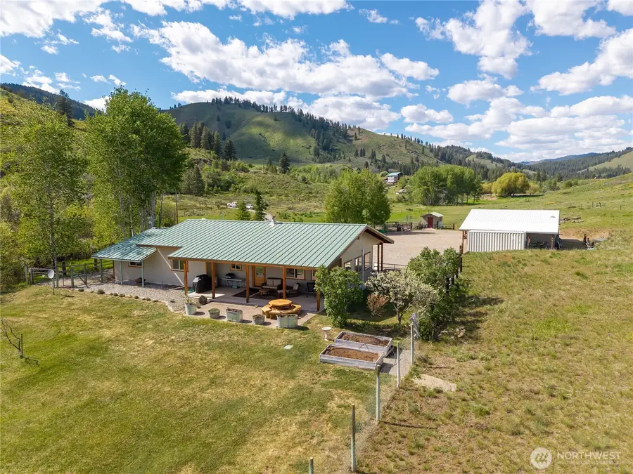 446 Rendezvous Road, Winthrop, WA 98862 - #2