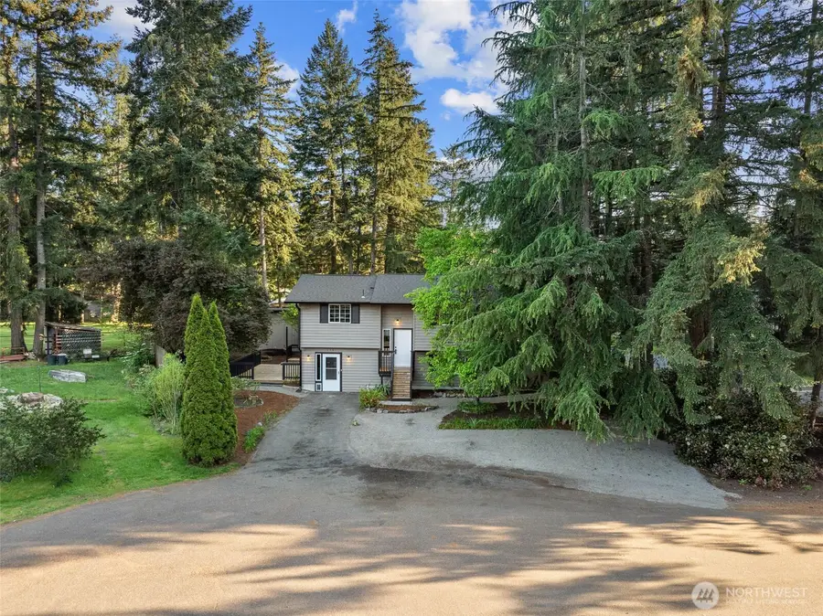 136 Rainier Acres Road Se, Rainier, WA 98576 - #2