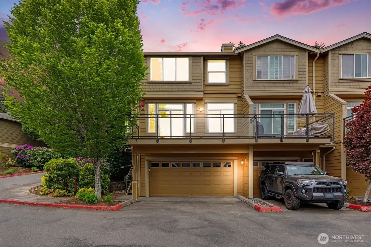 23300 SE Black Nugget Road #M1, Issaquah, WA 98029 - #1