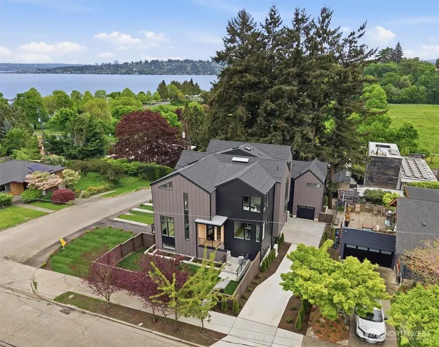 3904 42nd Avenue S, Seattle, WA 98118 - #2