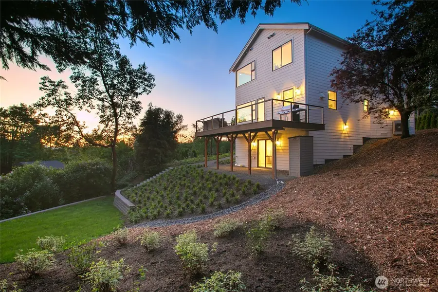 13643 10th Street Se, Bellevue, WA 98005 - #2