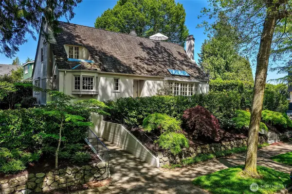 3822 S Court Street, Seattle, WA 98144