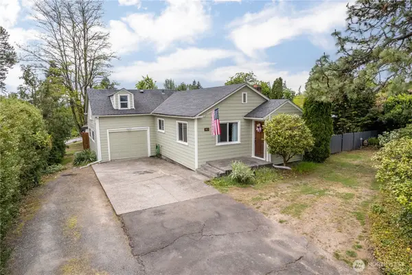 3403 Columbia Heights Road, Longview, WA 98632