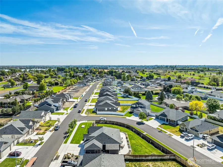 4605 E Thrush St, Moses Lake, WA 98837 - #2