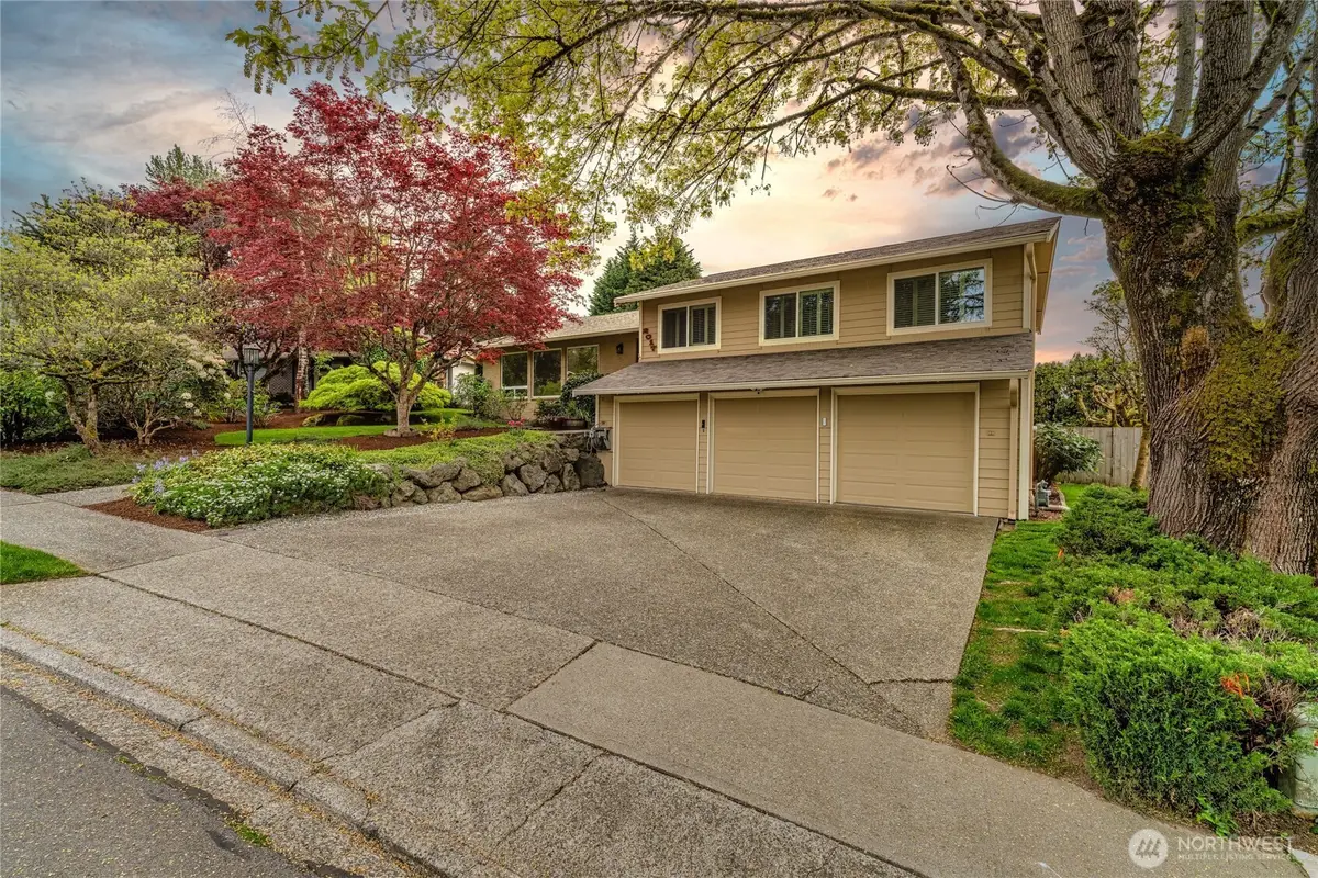 2017 Jones Circle Se, Renton, WA 98055 - #1