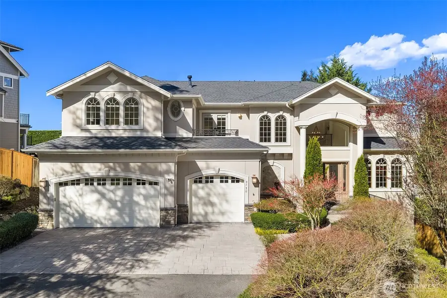9750 SE 5th Street, Bellevue, WA 98004 - #2
