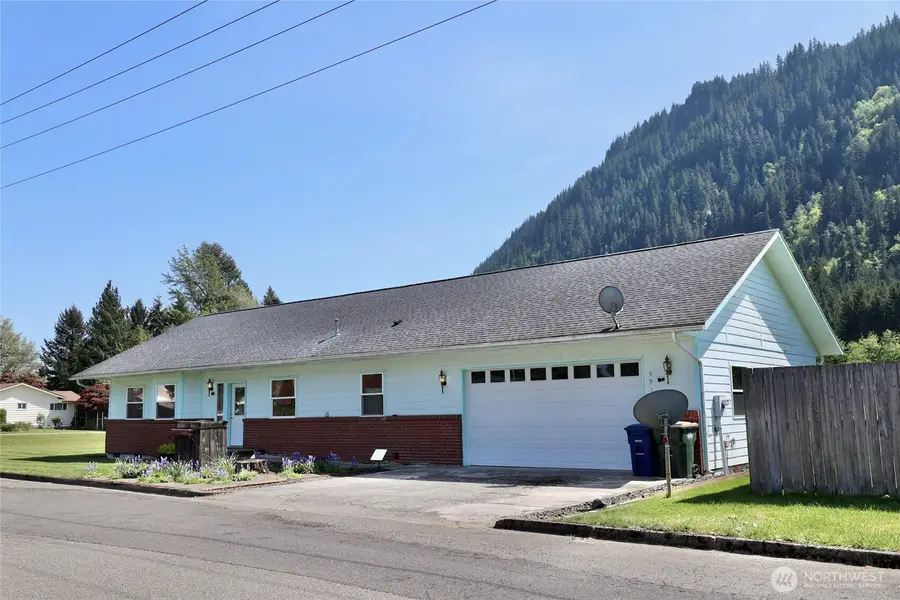 693 Temple Avenue, Morton, WA 98356 - #3