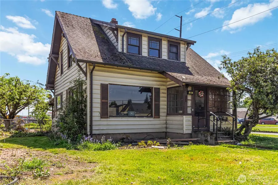406 15th Avenue, Longview, WA 98632 - #2