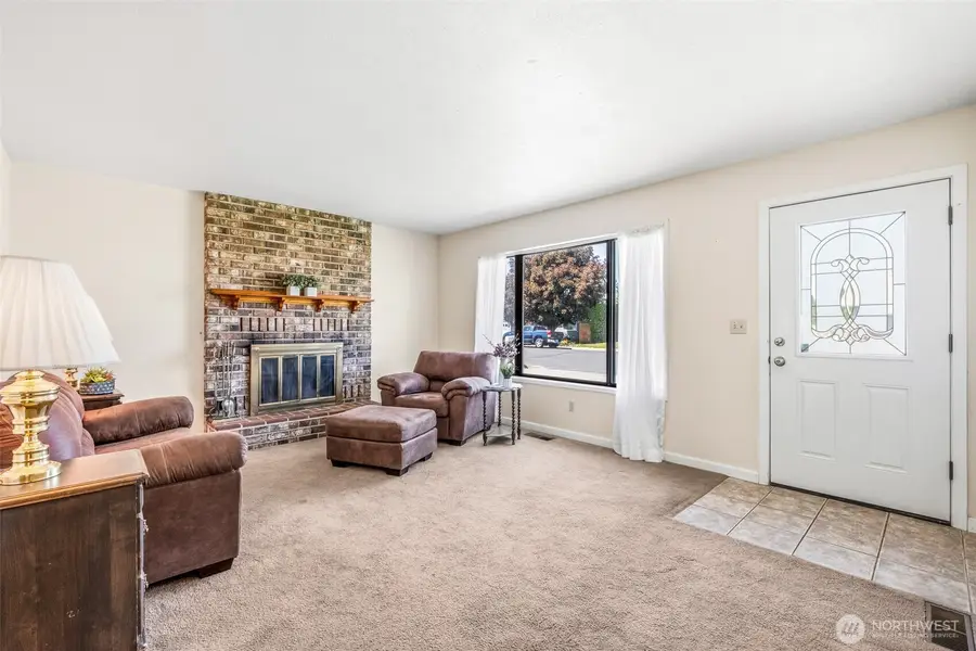 416 H St Sw, Quincy, WA 98848 - #3