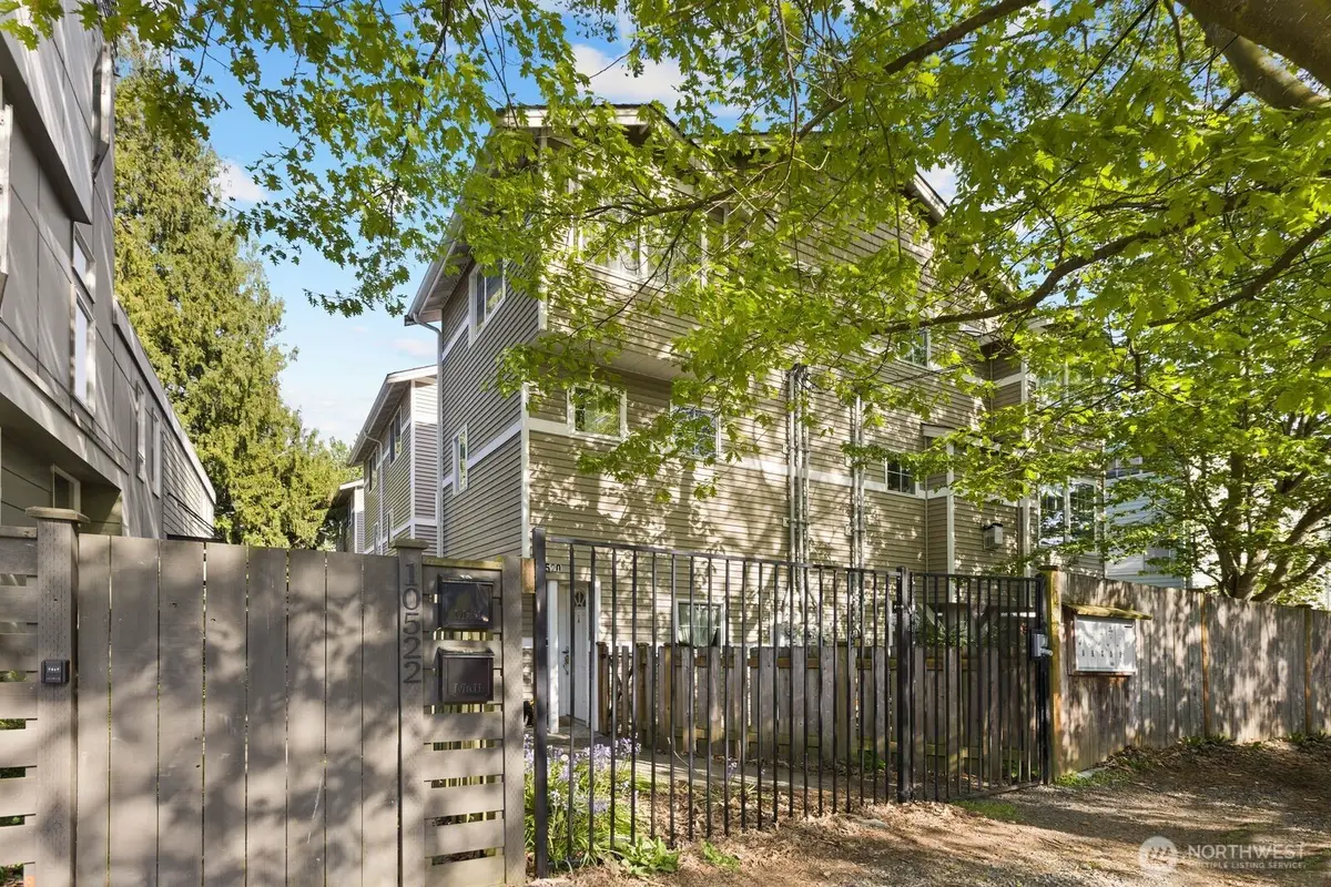 10520 Whitman Avenue N #E, Seattle, WA 98133 - #1