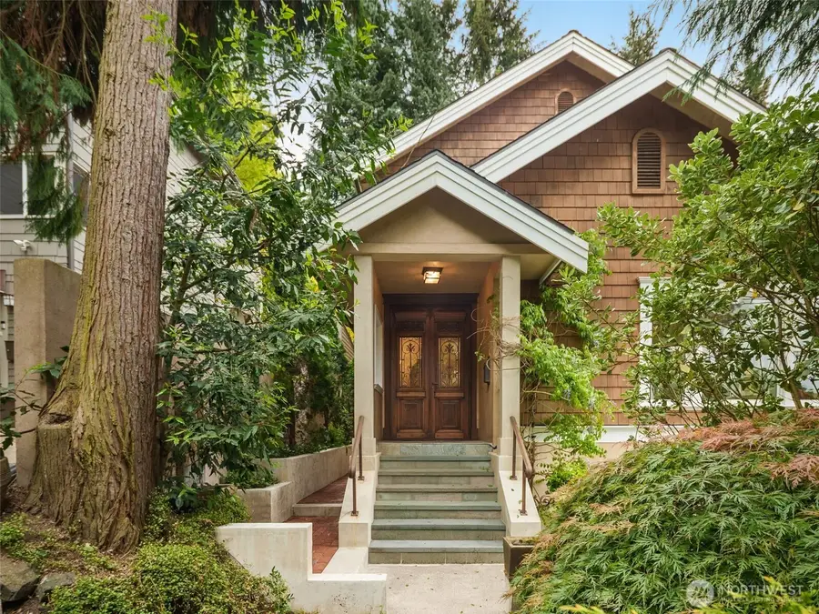 1007 W Newell Street, Seattle, WA 98119 - #2