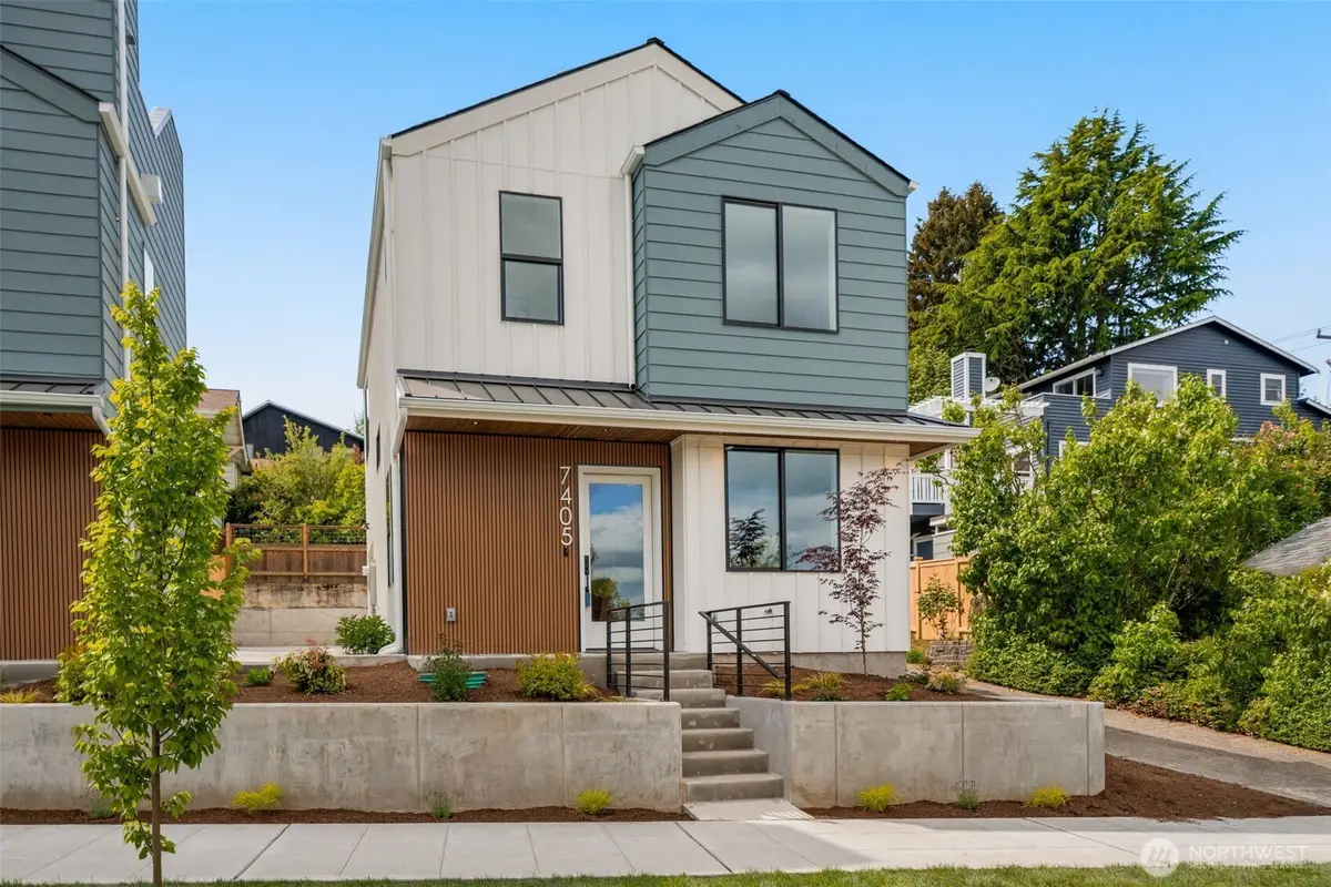 7405 Dayton Avenue N, Seattle, WA 98103 - #1