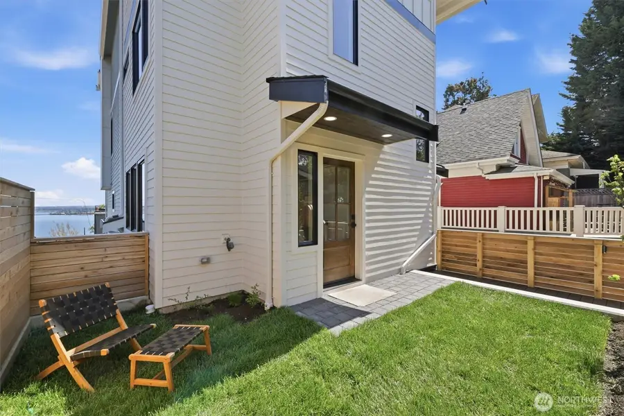 909 32nd Avenue S #B, Seattle, WA 98144 - #2