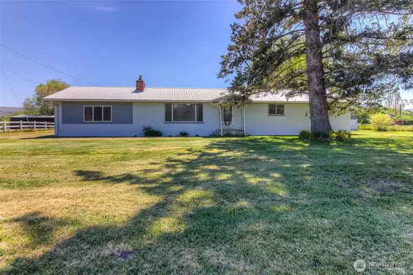 11704 Gilbert Road, Yakima, WA 98903