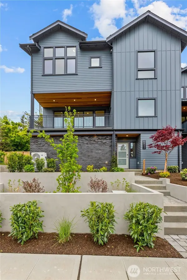 6832 47th Avenue Ne, Seattle, WA 98115
