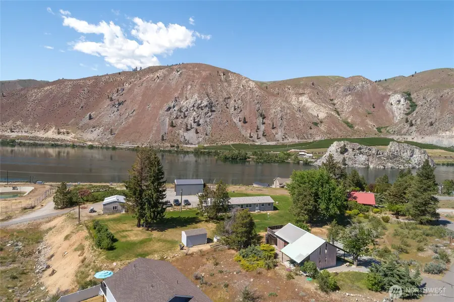 245 Lakeview Avenue, Orondo, WA 98843 - #2