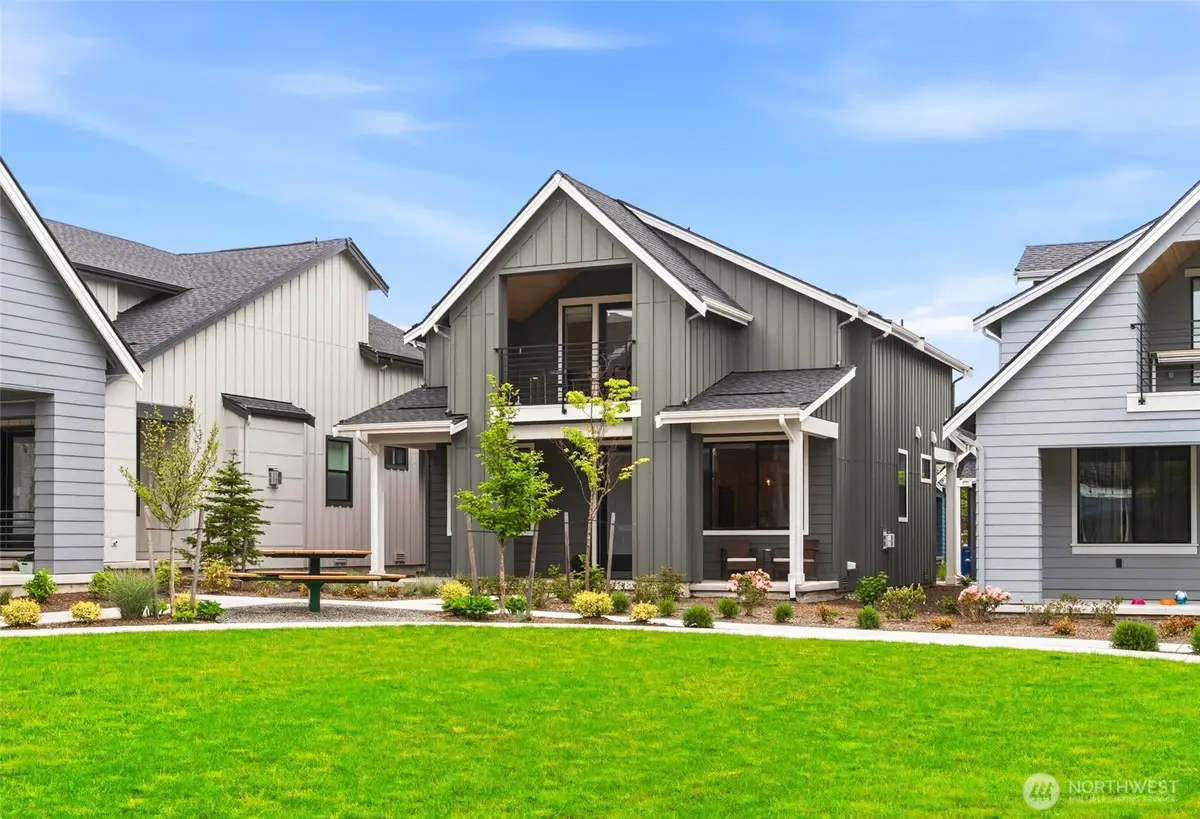 10329 135th Circle Ne, Kirkland, WA 98033 - #1