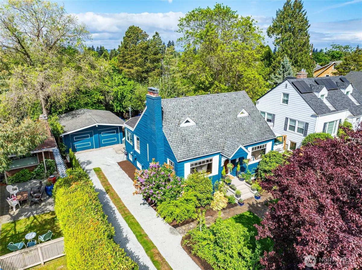 3245 45th Avenue Sw, Seattle, WA 98116 - #1