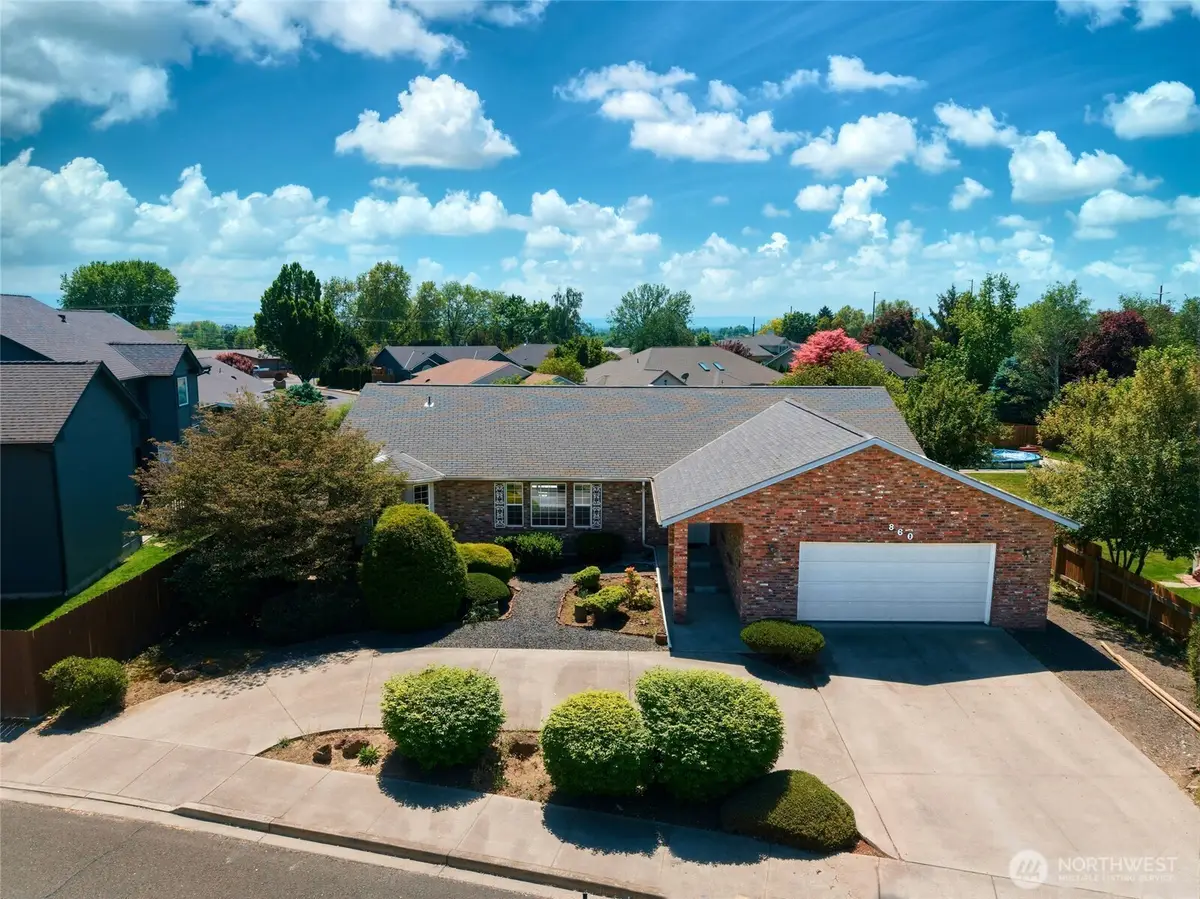 860 SE Sentry Drive, College Place, WA 99324 - #1