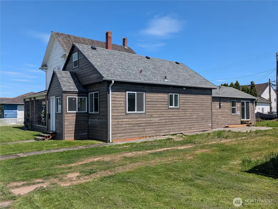 1009 W 1st Street, Aberdeen, WA 98520 - #2