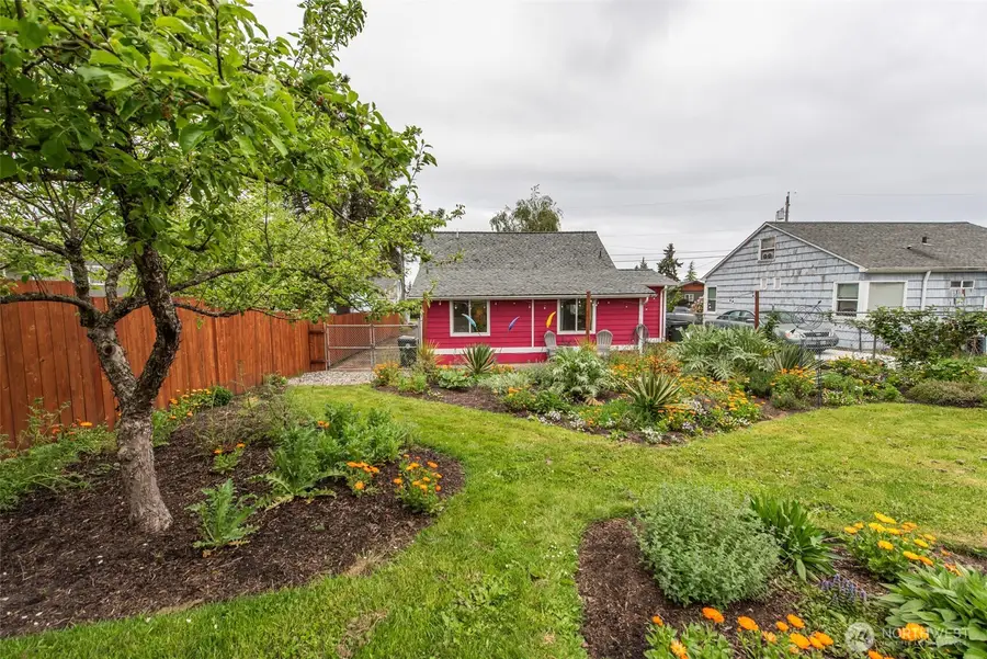 616 E Lopez Avenue, Port Angeles, WA 98362 - #2