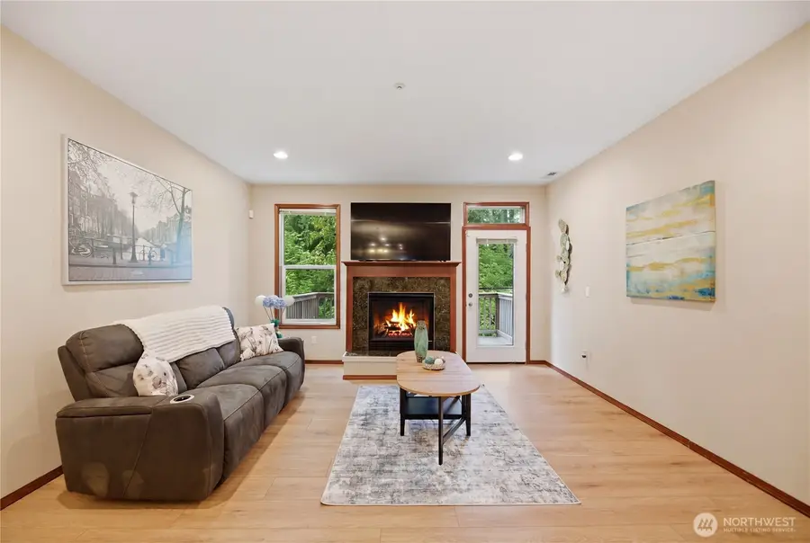 1047 215th Place Se, Bothell, WA 98021 - #2
