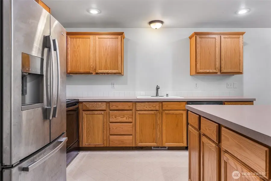 18211 58th Street Ct E, Lake Tapps, WA 98391 - #2