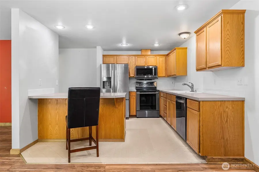 18211 58th Street Ct E, Lake Tapps, WA 98391 - #3