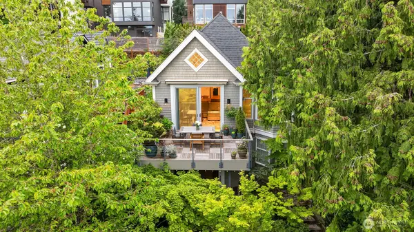 2511 E Roy Street, Seattle, WA 98112