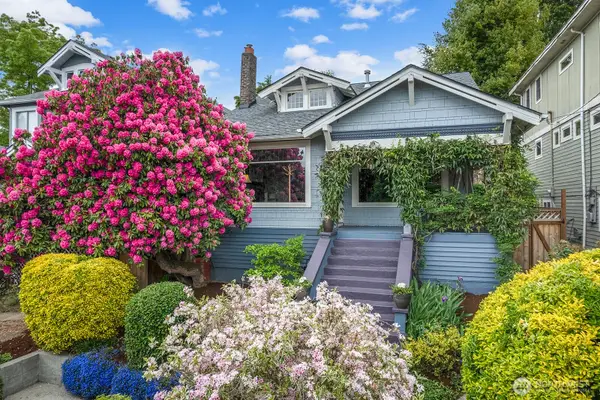 934 30th Avenue, Seattle, WA 98122