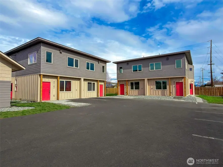 801 N 16th Avenue #3, Yakima, WA 98902 - #2