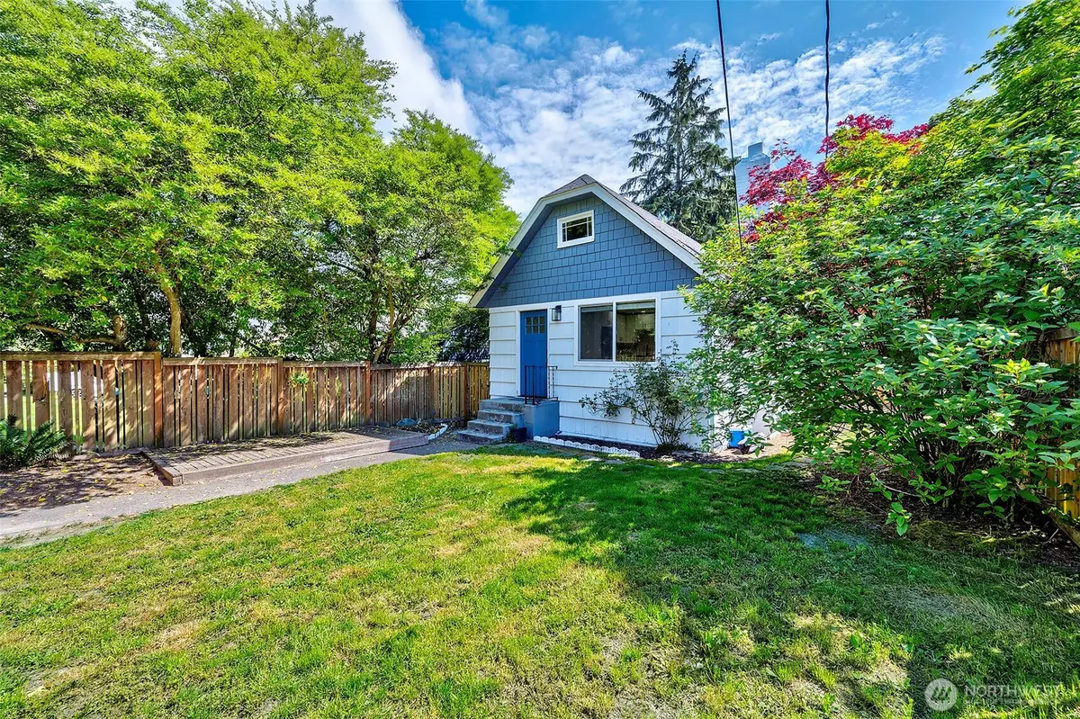 3806 35th Avenue W #Unit 1, Seattle, WA 98199 - #1
