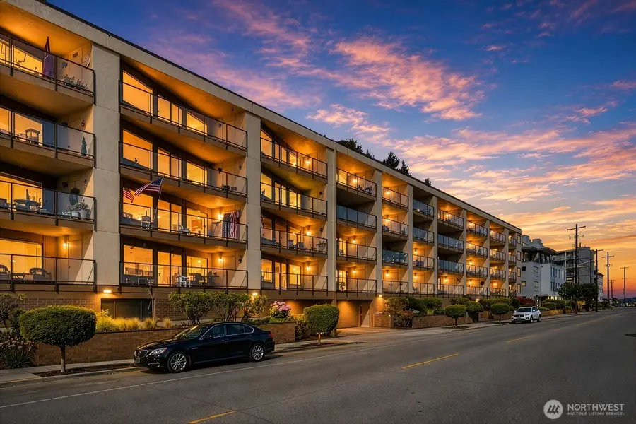 1221 Harbor Avenue Sw #105, Seattle, WA 98116 - #2