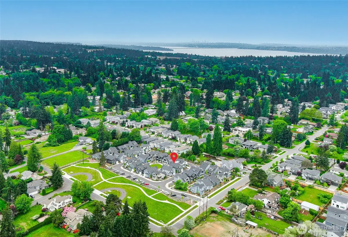 10329 135th Circle Ne, Kirkland, WA 98033 - #1