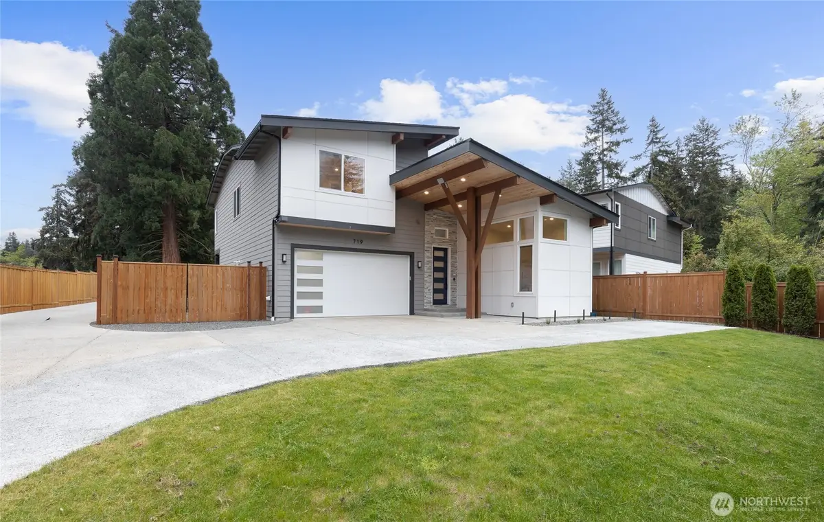 719 Edmonds Way, Edmonds, WA 98020 - #1