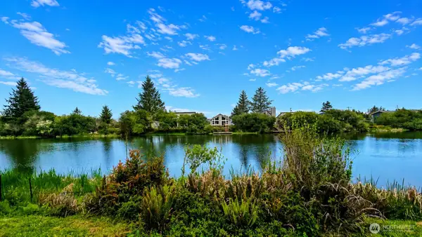 895 Albion Avenue Se #442, Ocean Shores, WA 98569