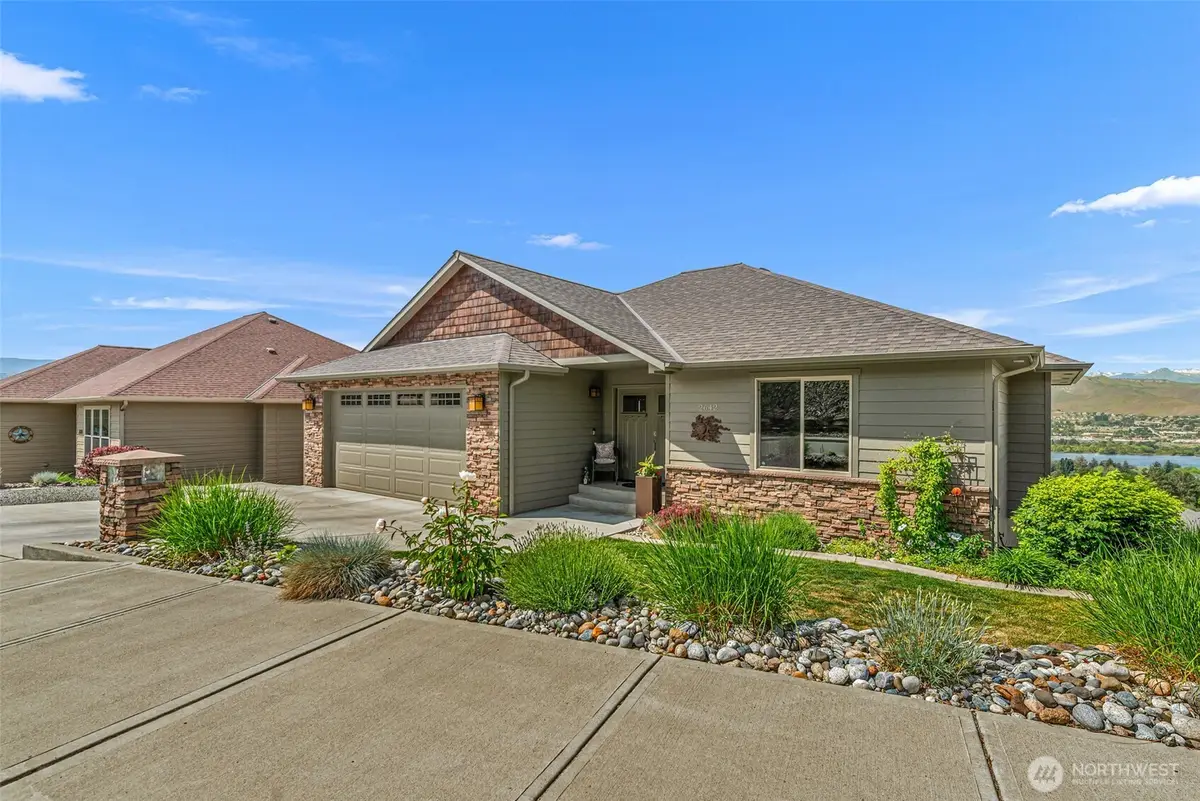 2642 Catalina Ave, East Wenatchee, WA 98802 - #1