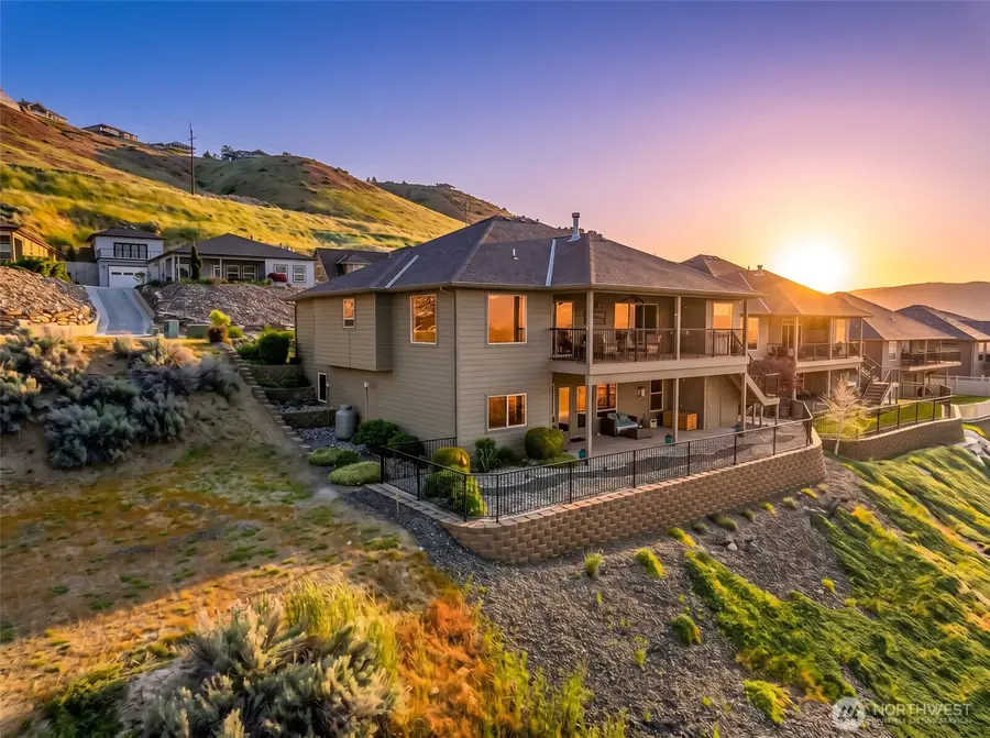 2642 Catalina Ave, East Wenatchee, WA 98802 - #3