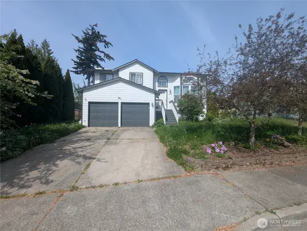 27828 74th Avenue Nw, Stanwood, WA 98292