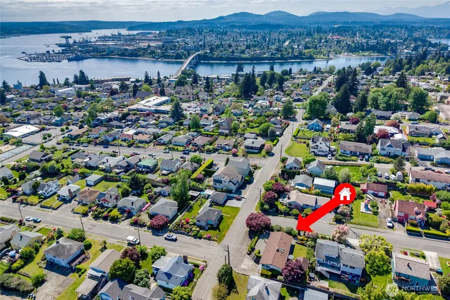 2702 E 16th Street, Bremerton, WA 98310 - #3