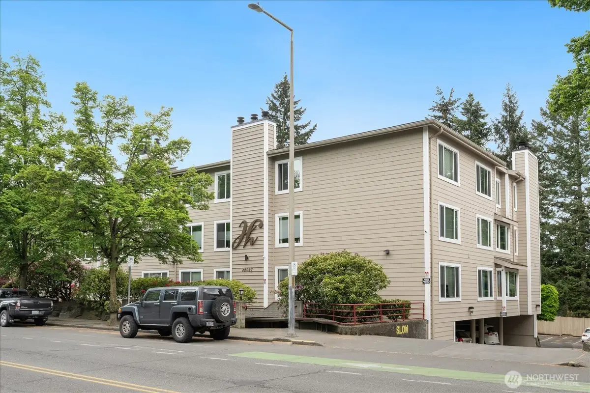 12027 15th Avenue Ne #305, Seattle, WA 98125 - #1